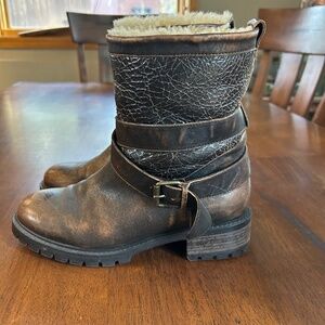 Women’s insulated boots